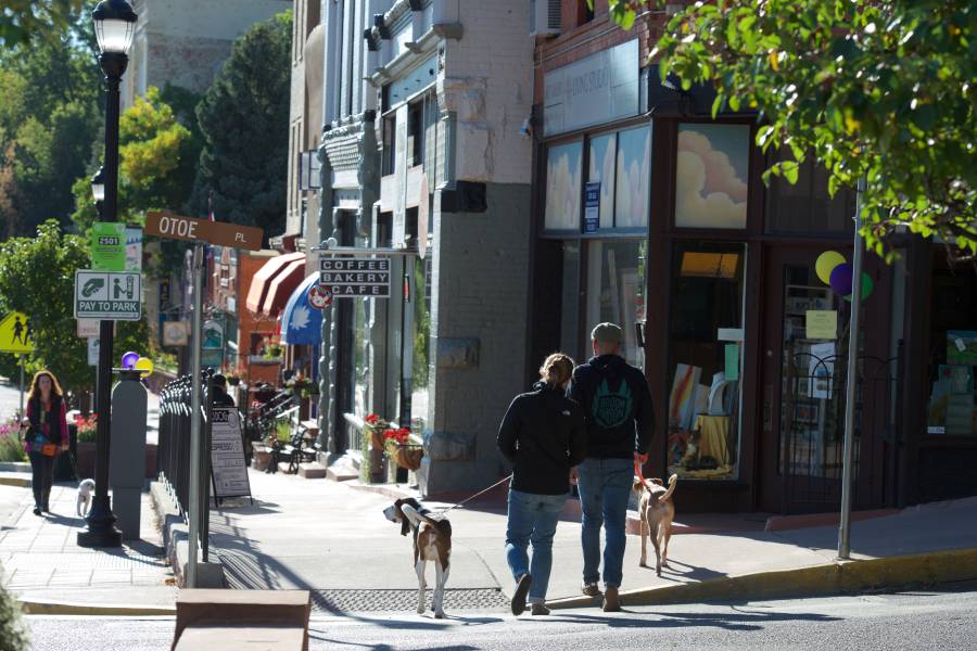 Colorado Springs Pet Friendly Travel - Find Pet Friendly ...